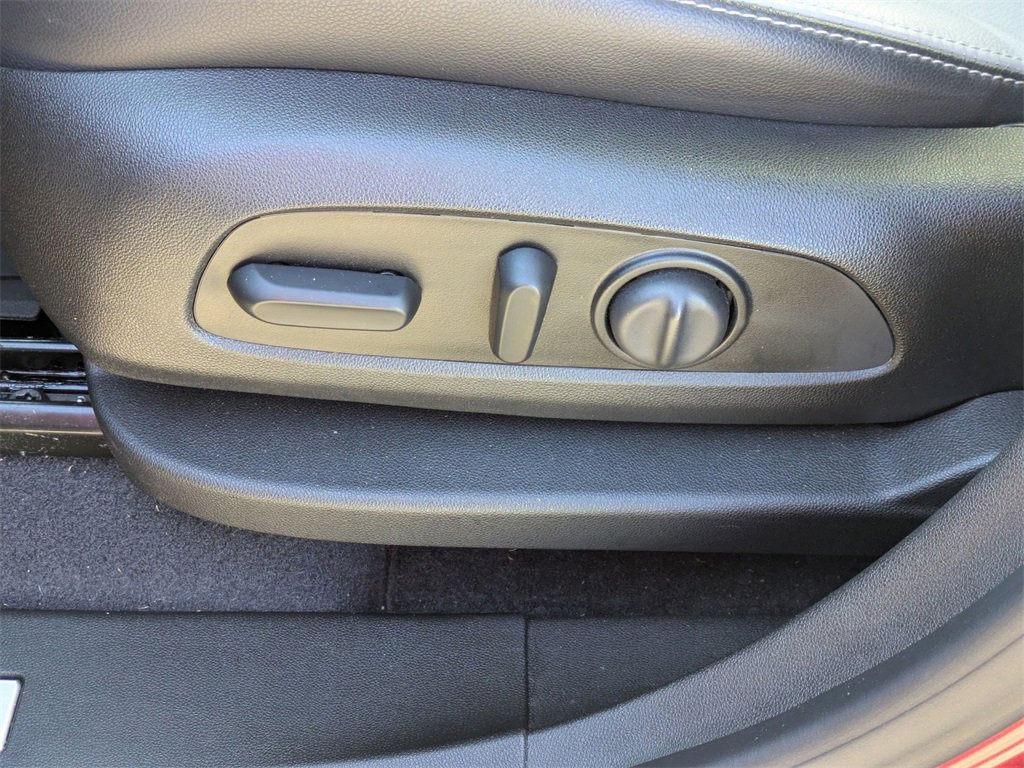 Used 2021 Chevrolet Equinox Premier image 17