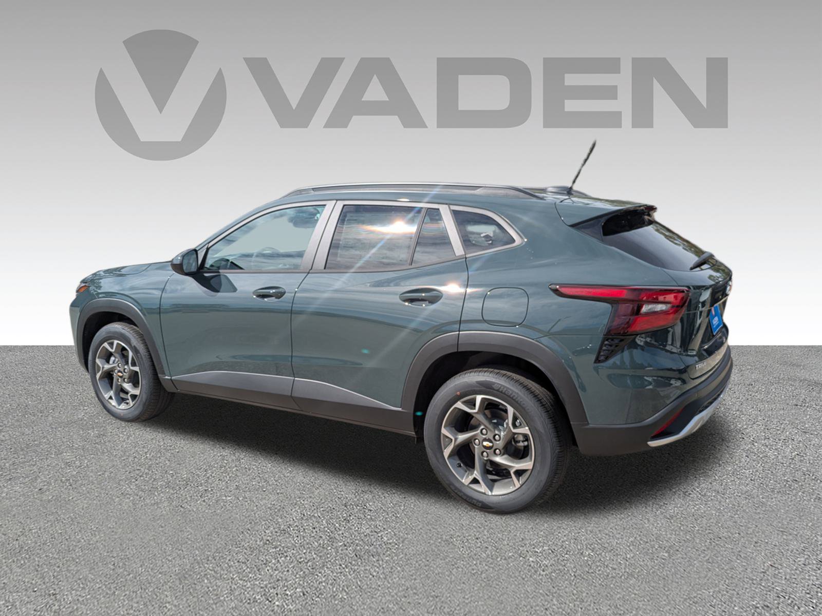New 2026 Chevrolet Trax LT w/ Driver Confidence Package FWD image 26