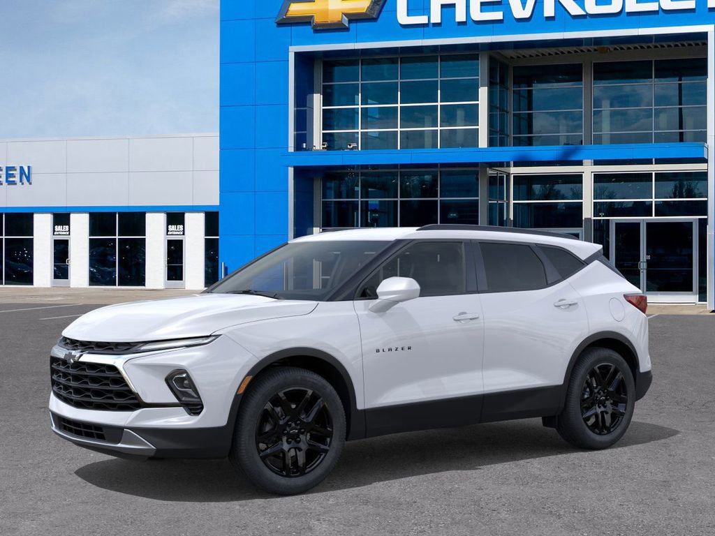 New 2026 Chevrolet Blazer LT w/ Convenience Package FWD image 2