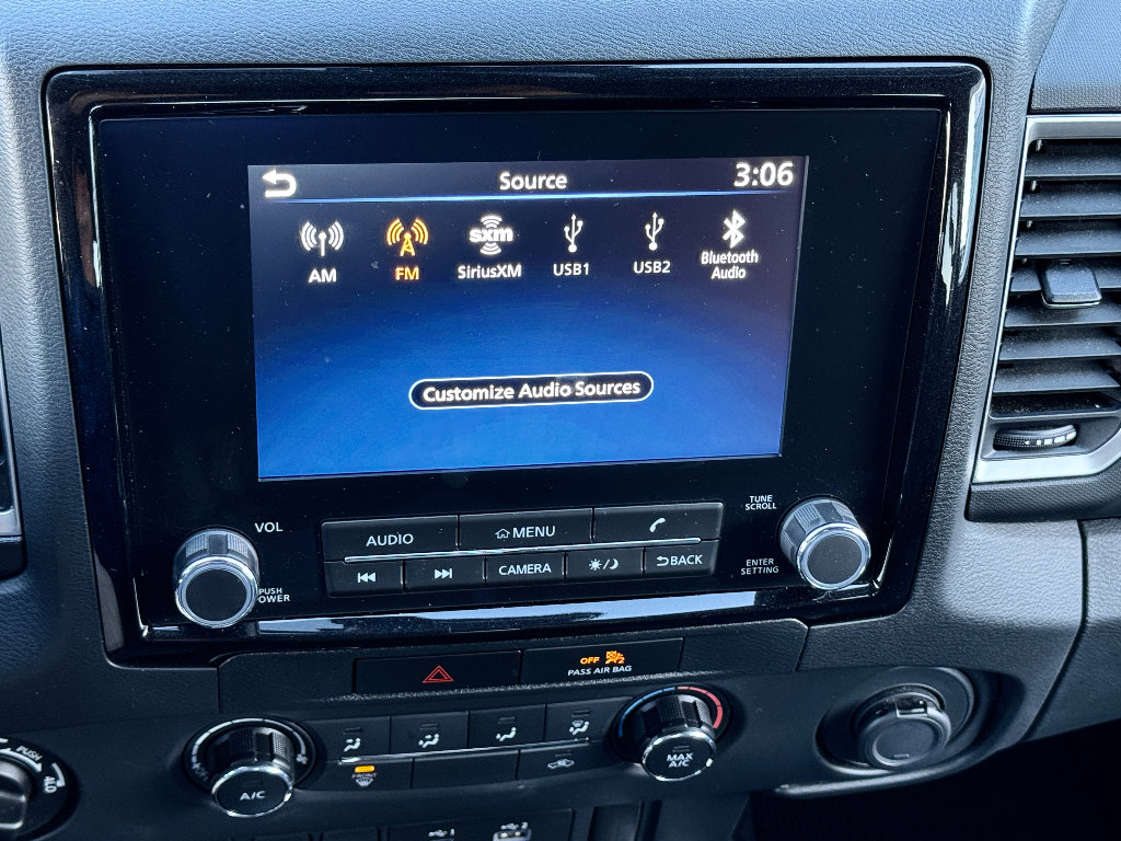 Used 2022 Nissan Frontier SV image 12