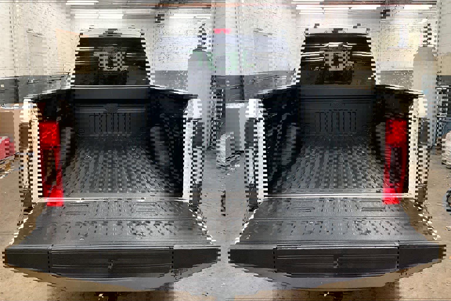 Used 2021 Ford F350 Lariat w/ Lariat Ultimate Package image 36