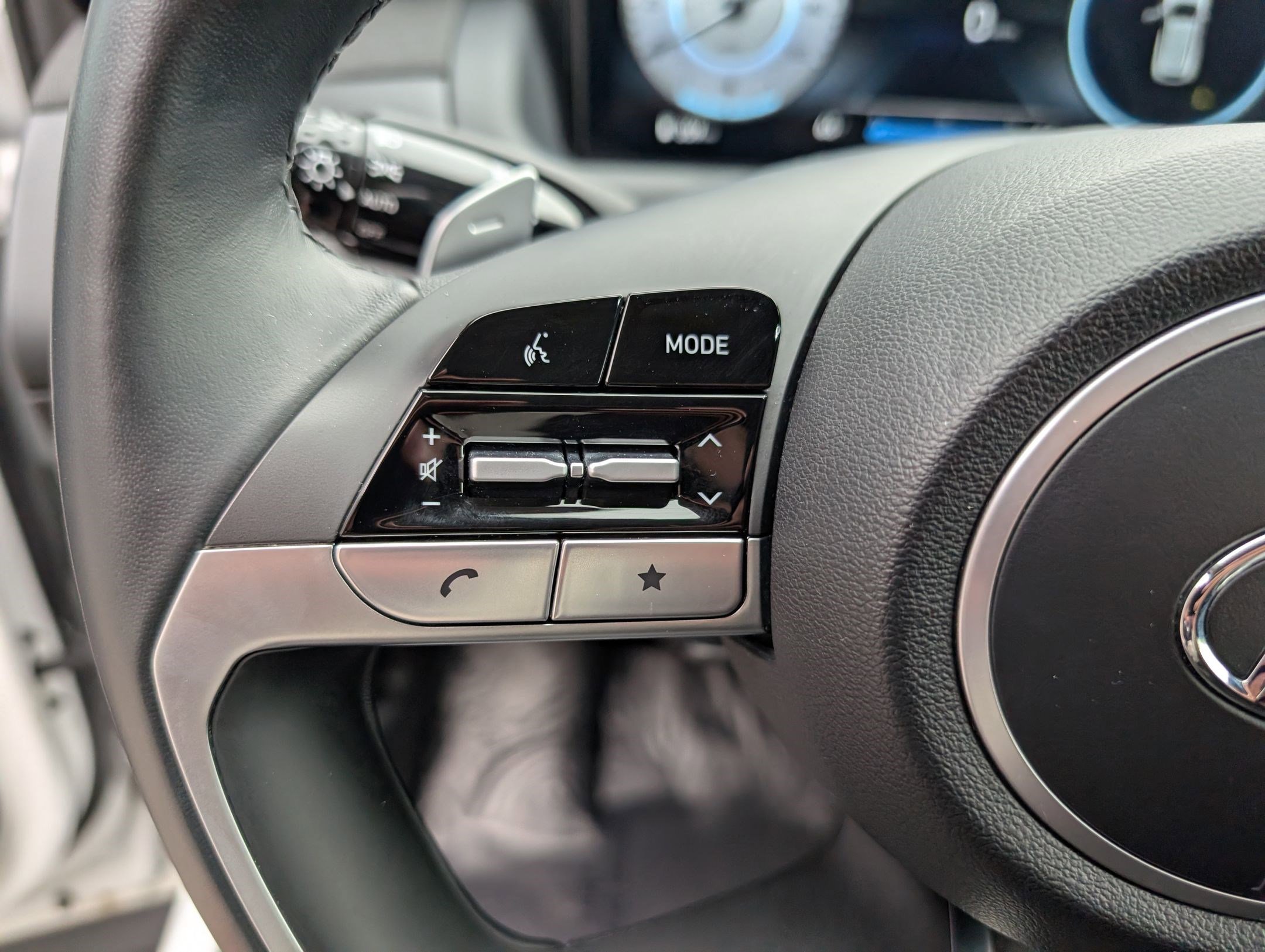 Used 2022 Hyundai Tucson Limited AWD/4WD image 17