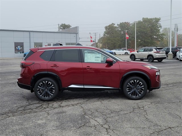 New 2026 Nissan Rogue Platinum image 4