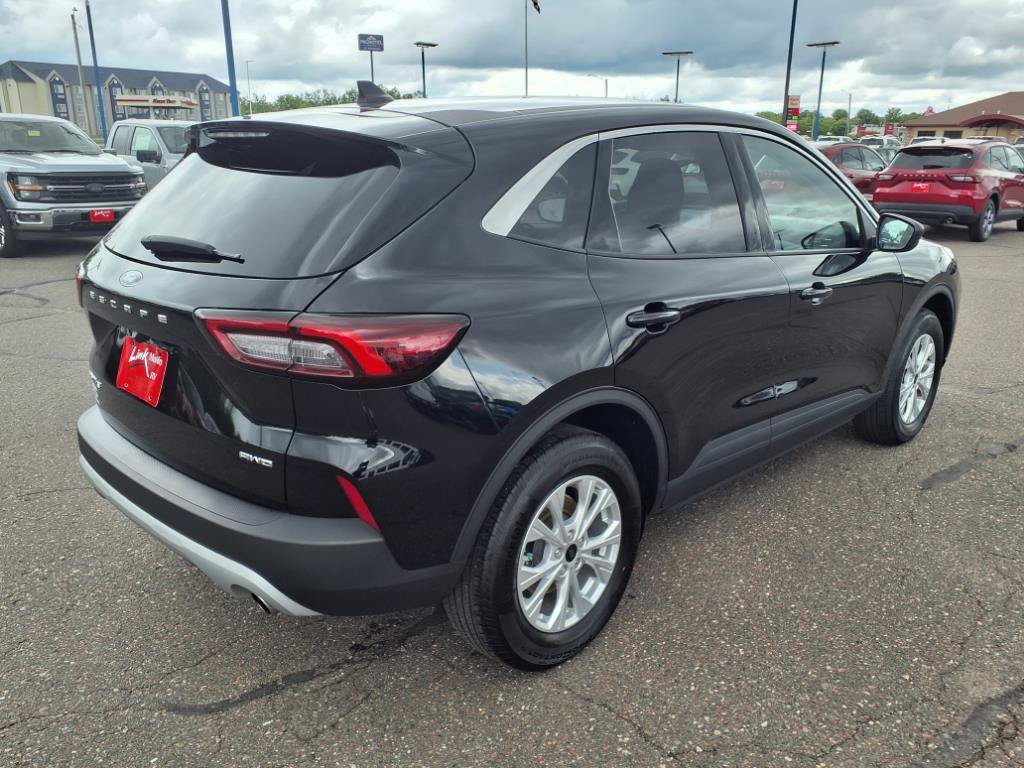 Used 2024 Ford Escape Active AWD/4WD image 6