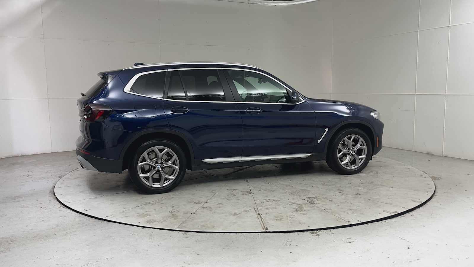 Used 2023 BMW X3 xDrive30i w/ Premium Package AWD/4WD image 9