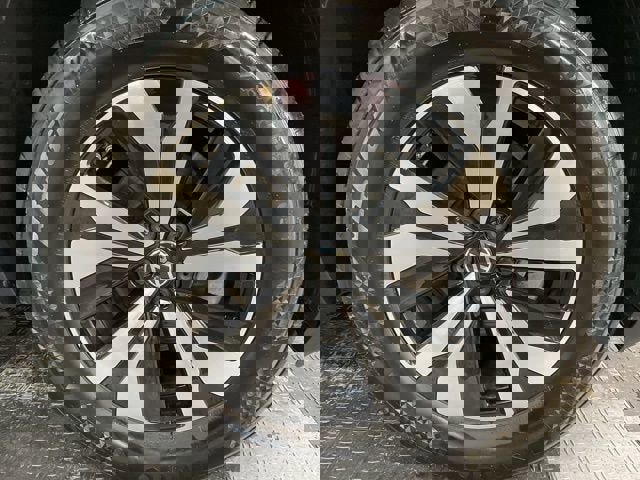 Certified 2024 Volkswagen Atlas SE AWD/4WD image 3