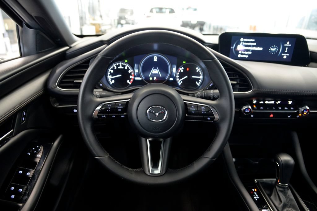 Used 2024 MAZDA MAZDA3 s FWD image 18
