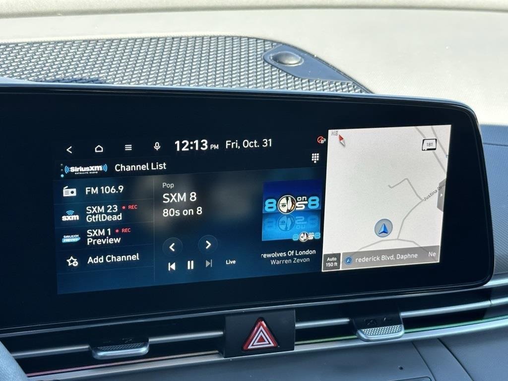 Used 2024 Hyundai Elantra SEL image 11