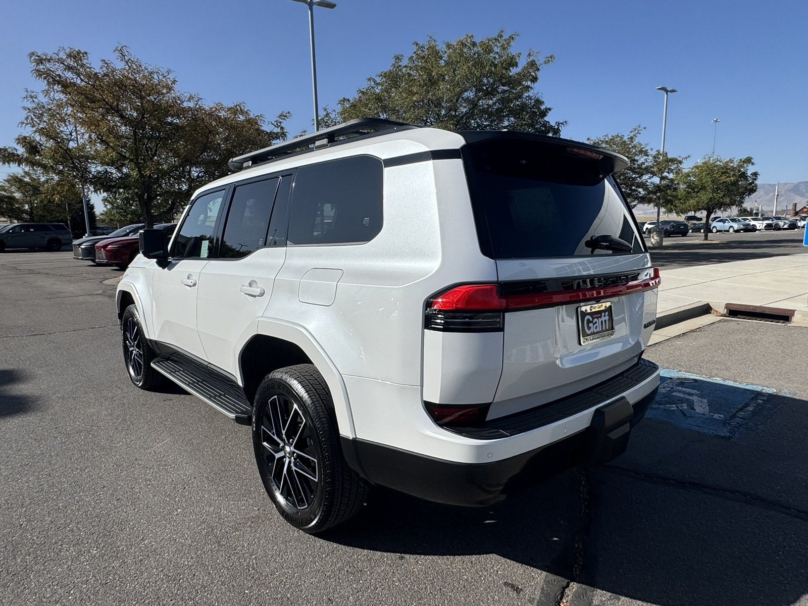 Used 2026 Lexus GX 550 w/ Accessory Package (31) AWD/4WD image 4