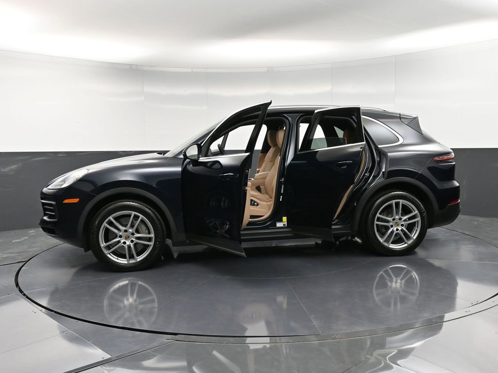 Certified 2021 Porsche Cayenne S image 37