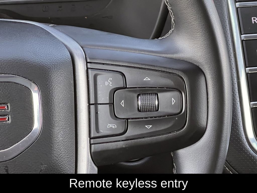 Used 2023 GMC Yukon SLT image 17