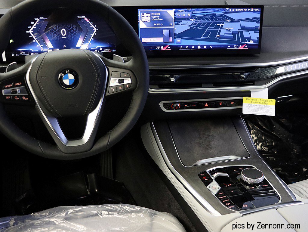 Used 2026 BMW X5 xDrive40i w/ Climate Comfort Package image 13