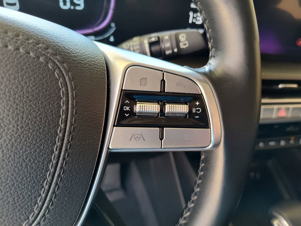 Used 2025 Kia Telluride S image 27