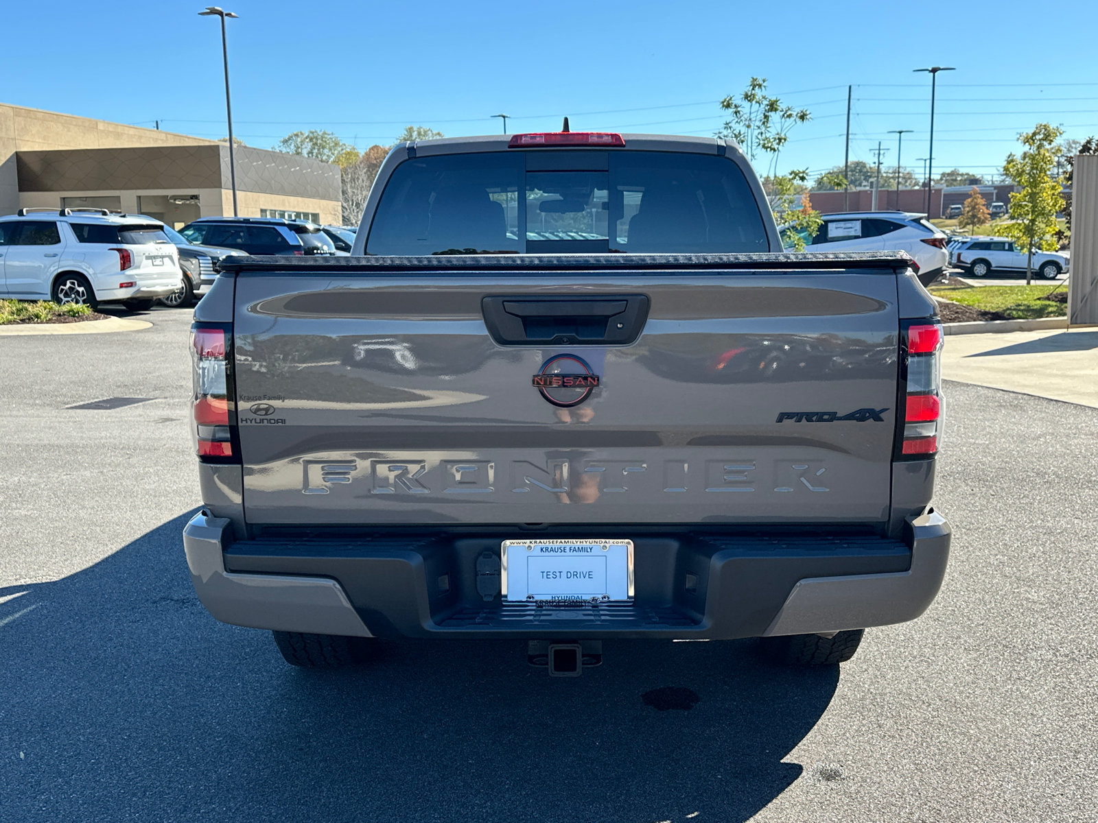 Used 2023 Nissan Frontier PRO-4X w/ Tow Package AWD/4WD image 7