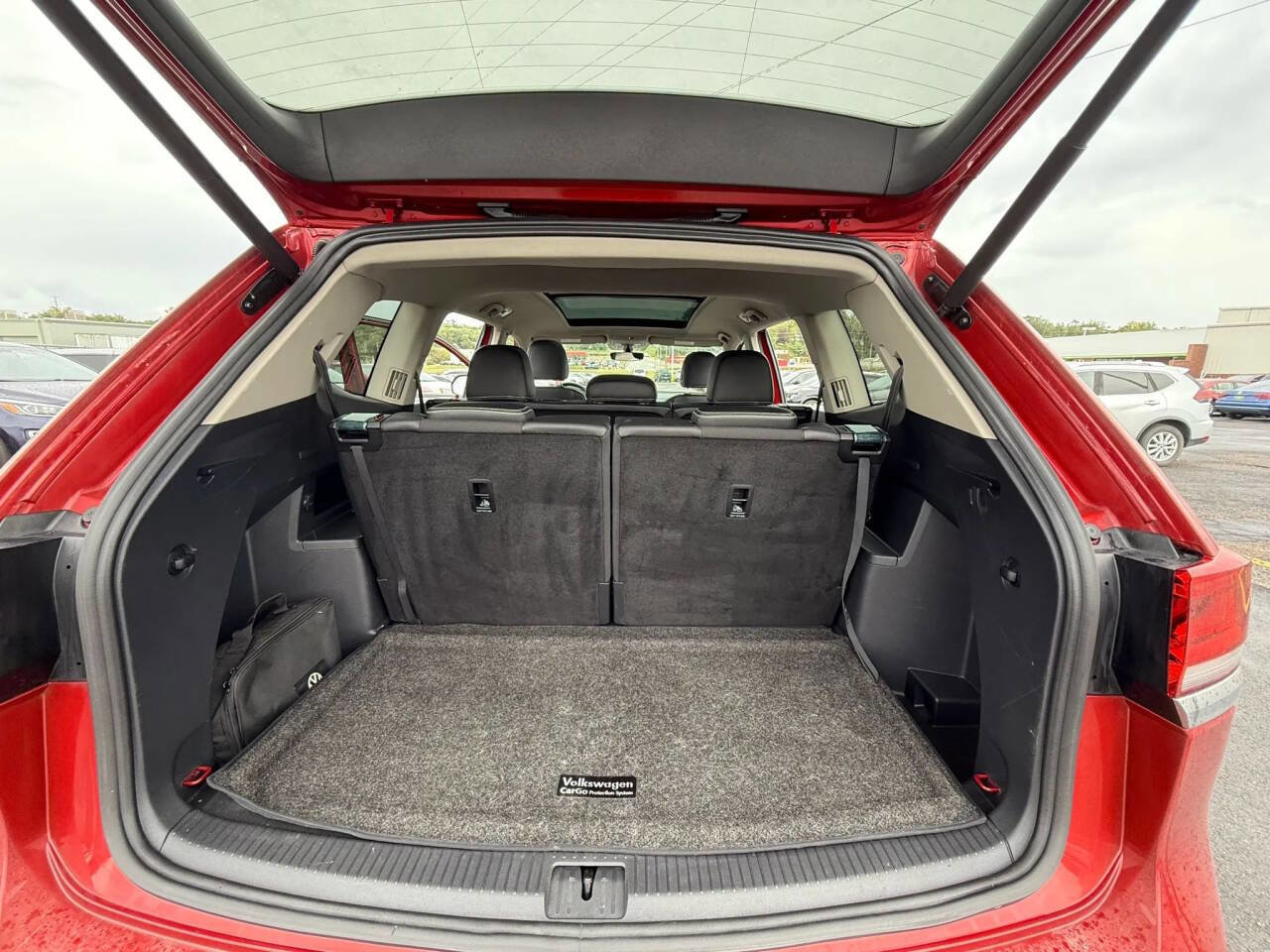 Used 2021 Volkswagen Atlas SE w/ Panoramic Sunroof Package AWD/4WD image 31