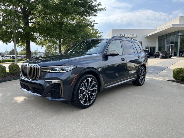 Used 2022 BMW X7 M50i AWD/4WD image 1
