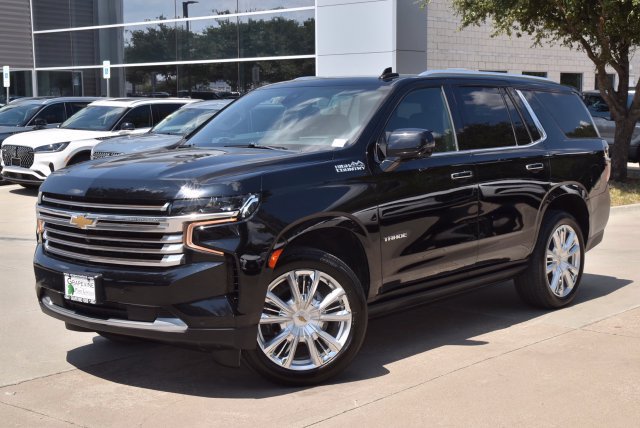 Used 2021 Chevrolet Tahoe High Country w/ Premium Package AWD/4WD image 2