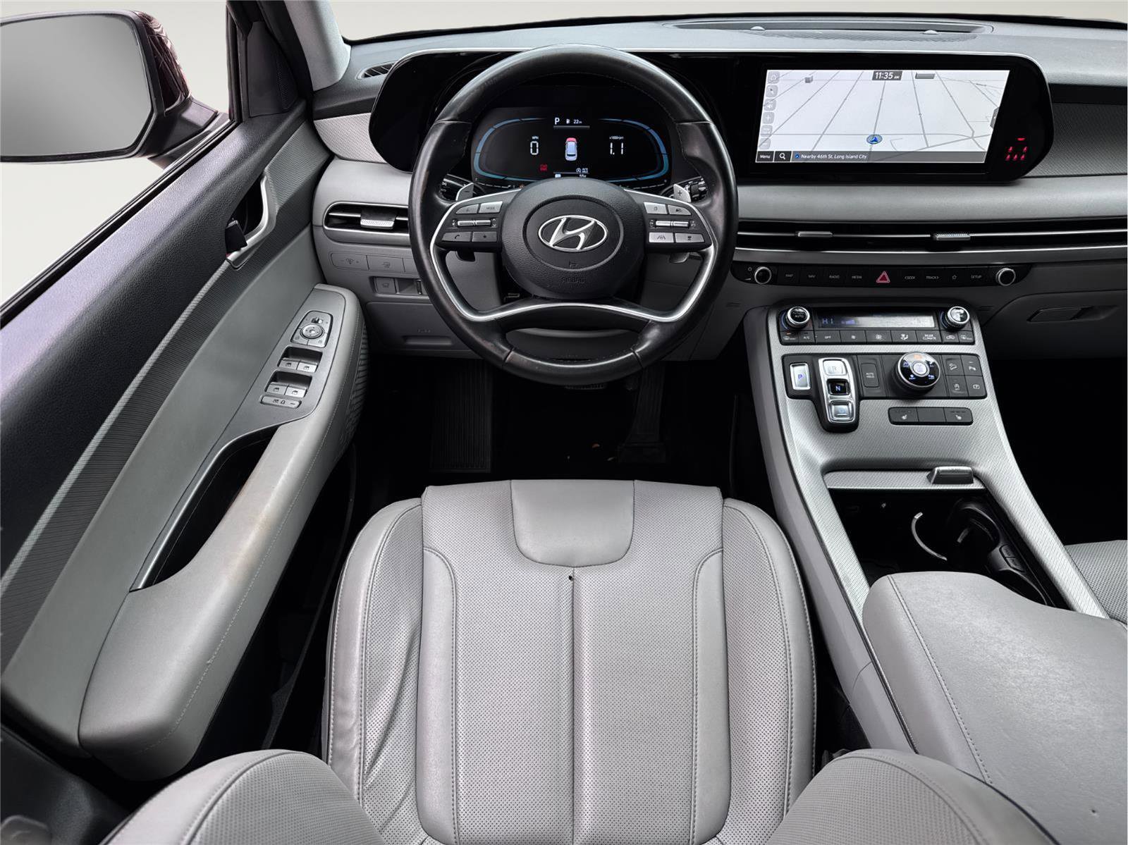 Used 2023 Hyundai Palisade SEL w/ Winter Package image 19