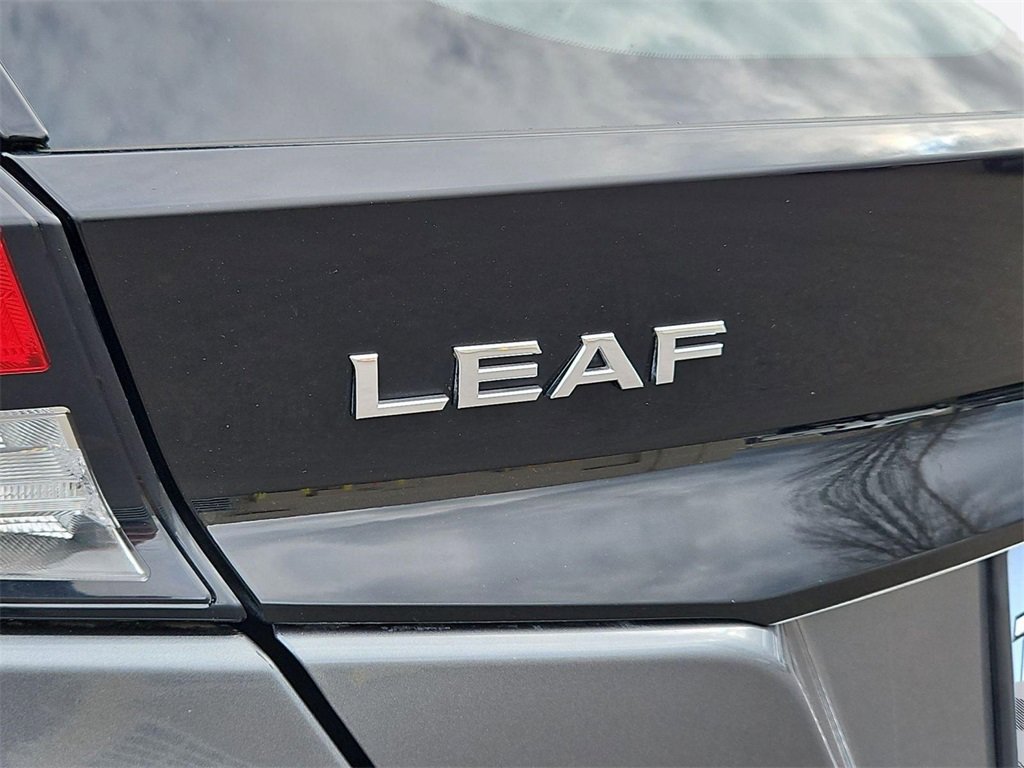 Used 2020 Nissan Leaf SV w/ Protection Package image 26