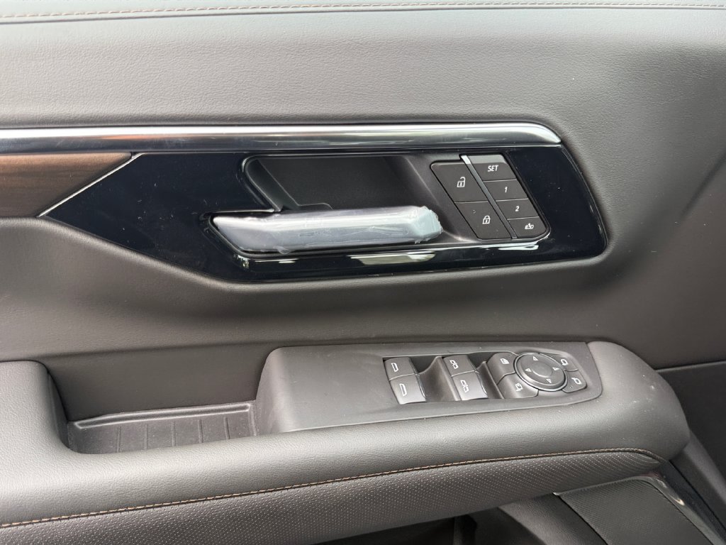New 2027 Chevrolet Tahoe High Country AWD/4WD image 11