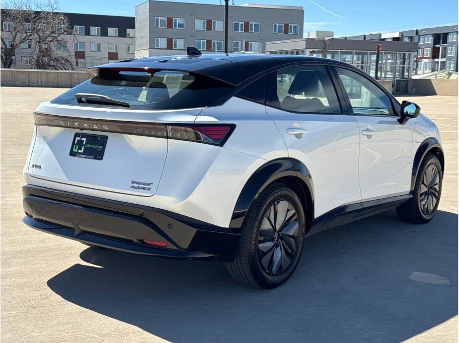 Used 2023 Nissan Ariya AWD image 8