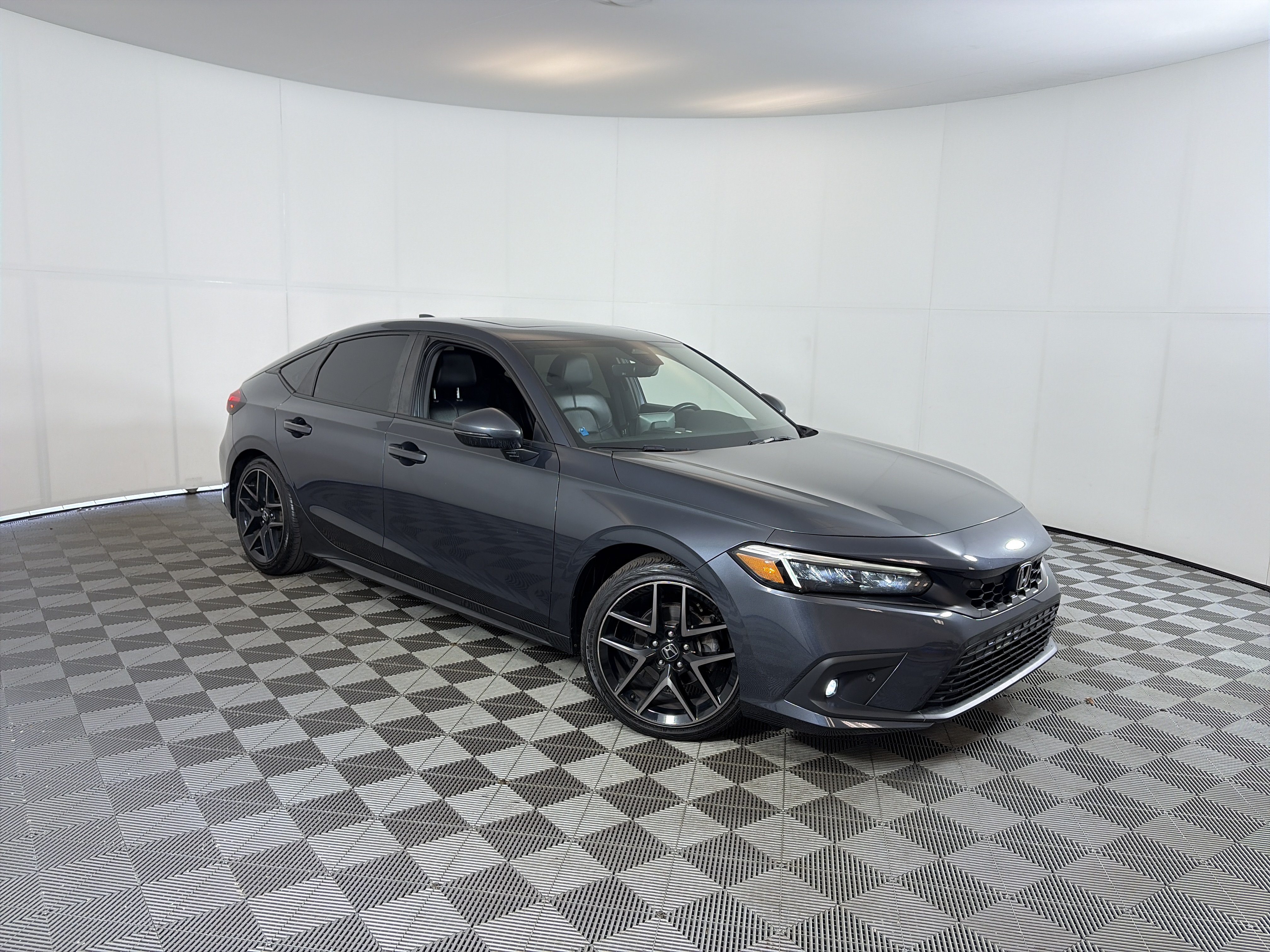 Used 2022 Honda Civic Sport Touring image 1