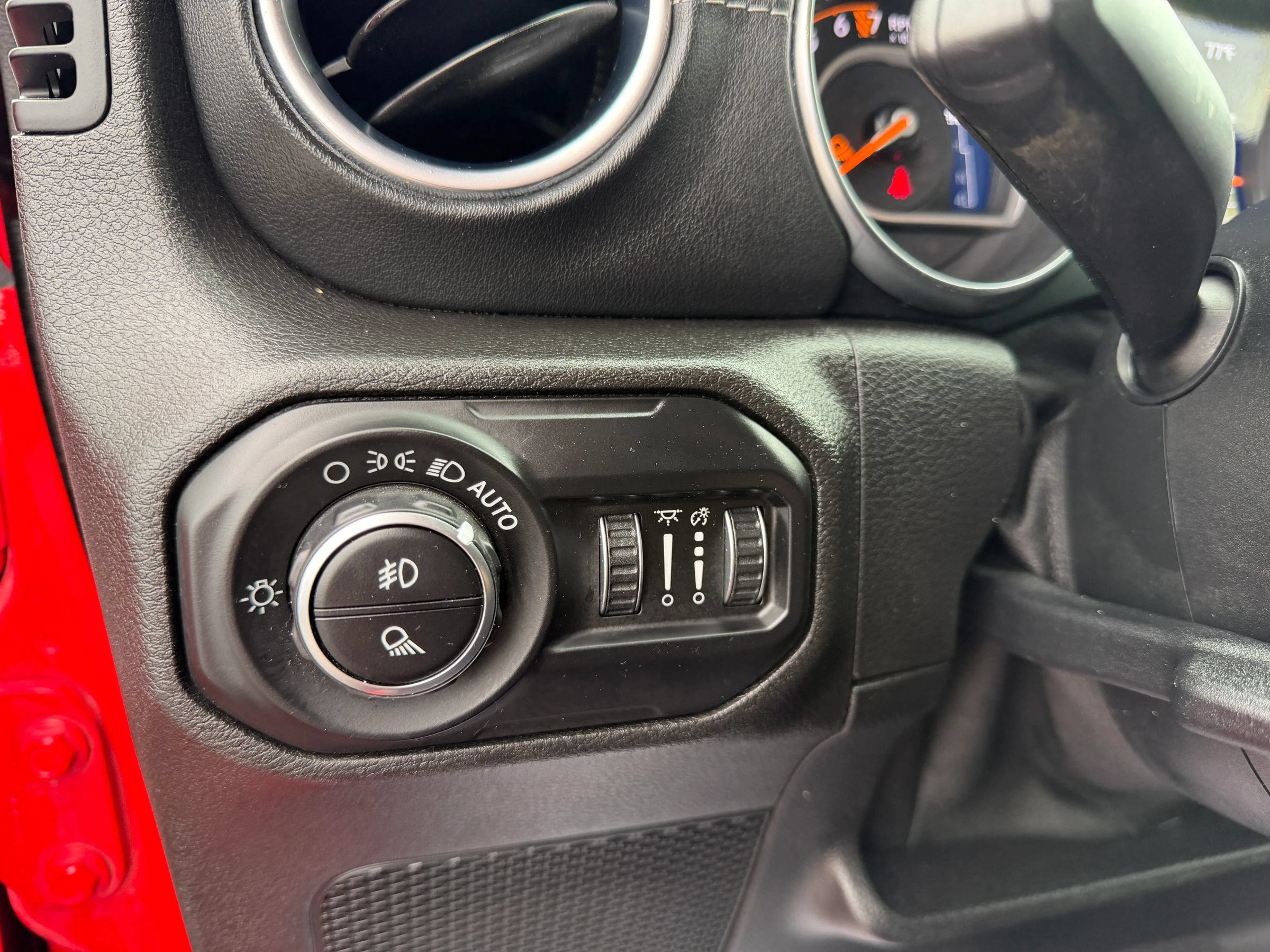 Used 2020 Jeep Gladiator Overland AWD/4WD image 20