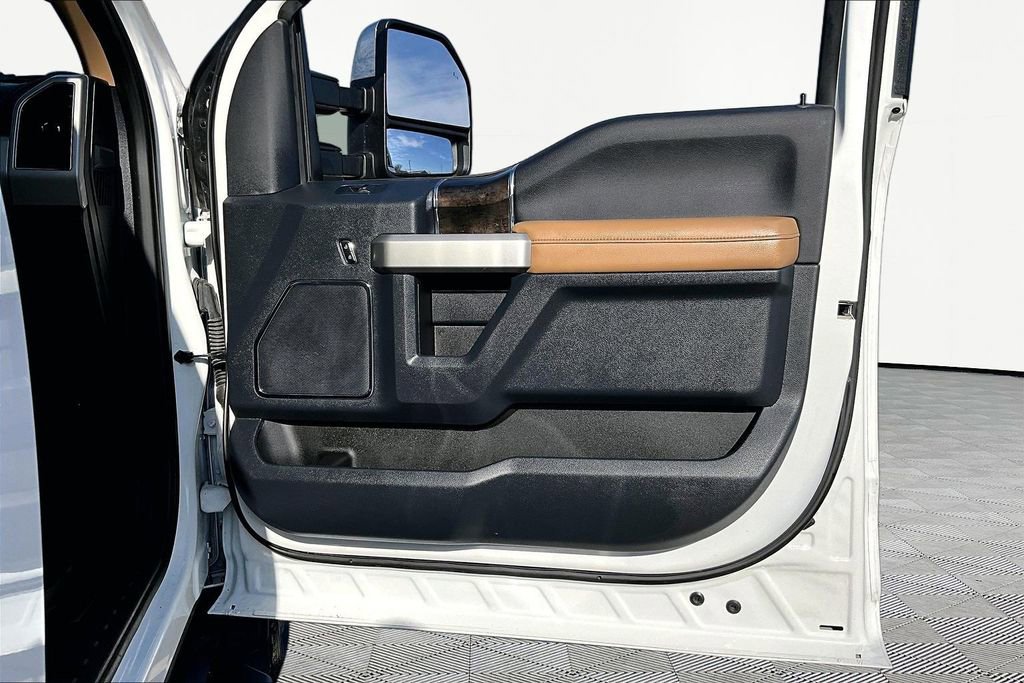 Certified 2022 Ford F250 Lariat w/ Lariat Ultimate Package image 25