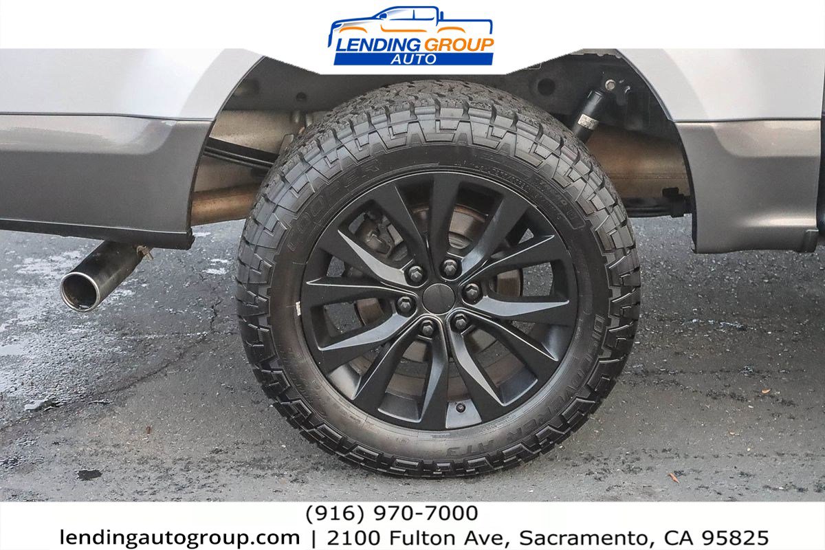 Used 2015 Ford F150 XLT w/ Equipment Group 301A Mid image 10