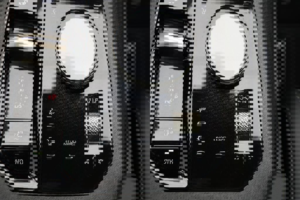 Used 2025 BMW X3 xDrive30i w/ Premium Package image 26