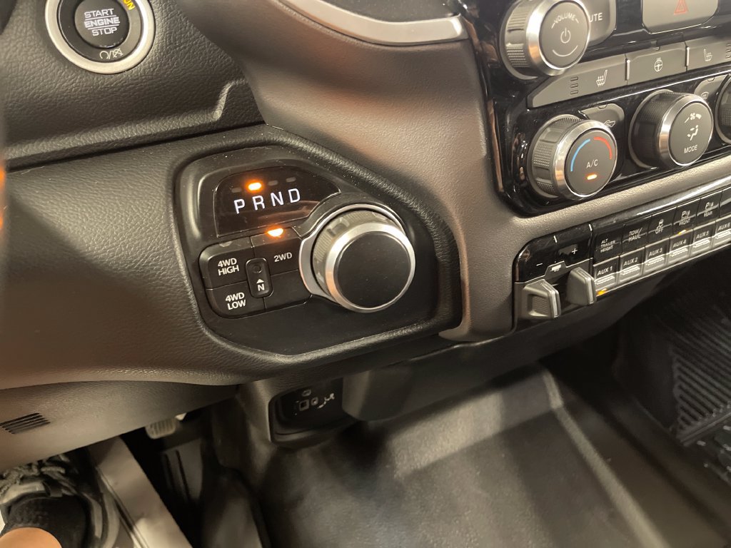 Used 2020 RAM 3500 Big Horn w/ Level 2 Equipment Group AWD/4WD image 26
