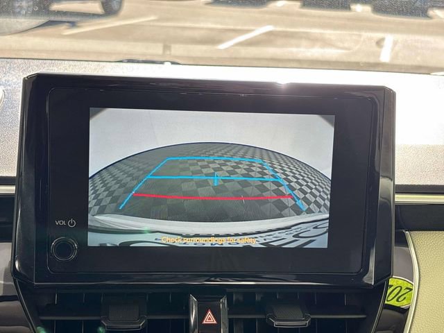 Used 2025 Toyota Corolla LE image 31