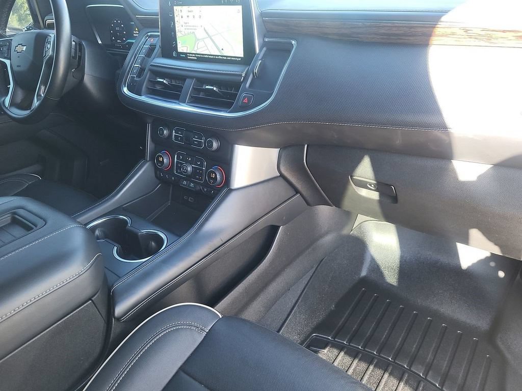 Used 2023 Chevrolet Suburban Premier AWD/4WD image 35