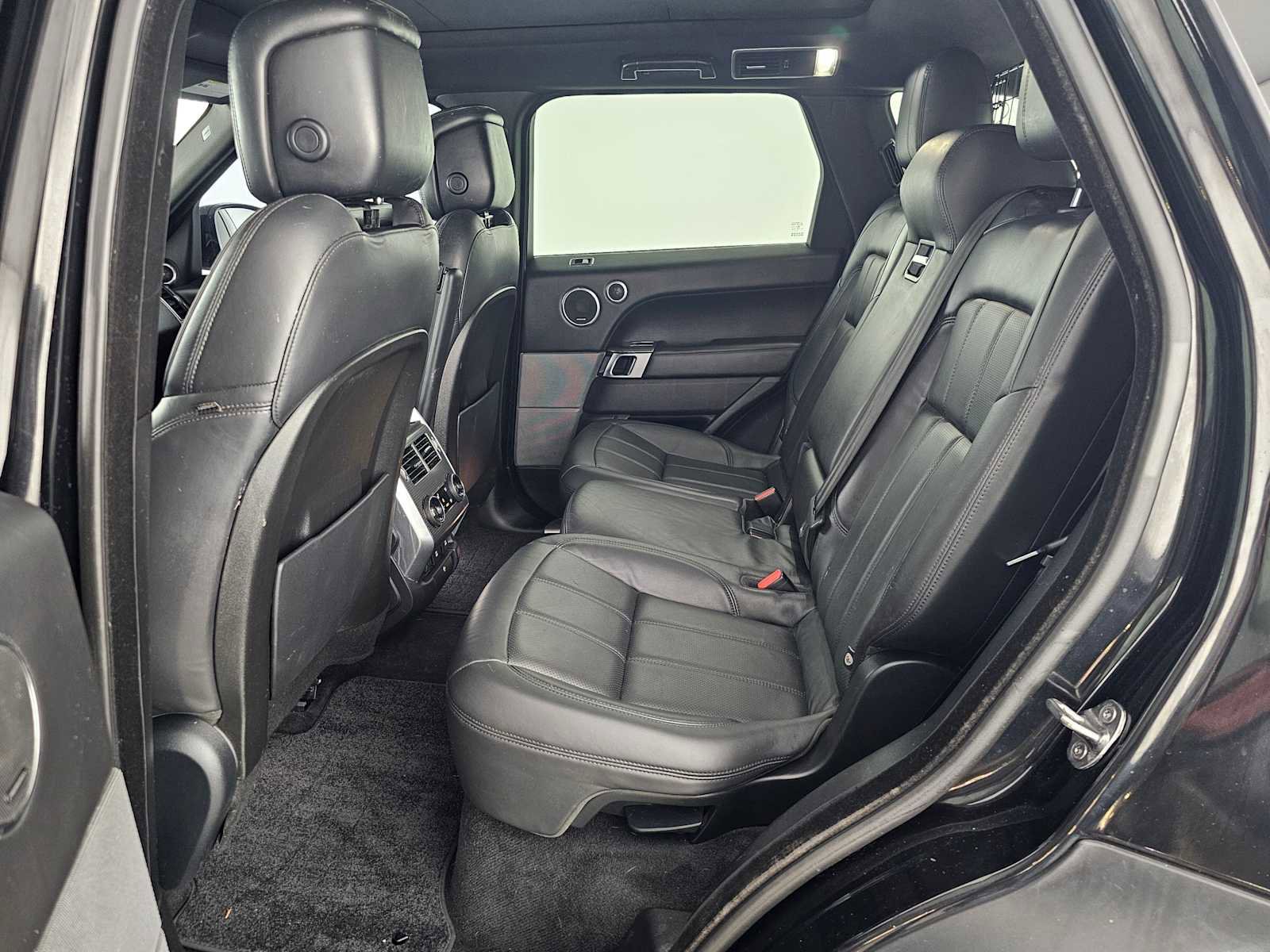 Used 2019 Land Rover Range Rover Sport Supercharged image 16