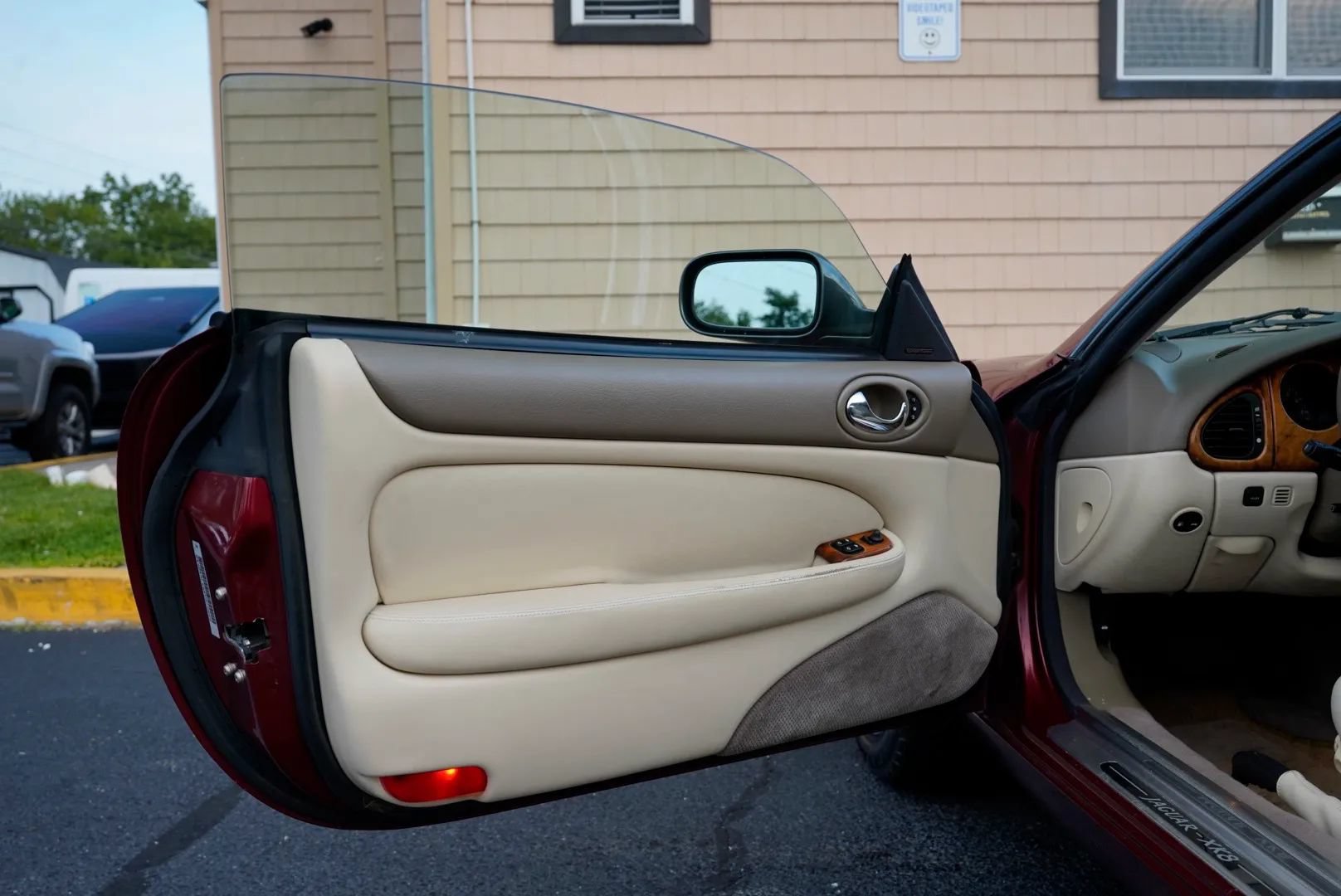 Used 1997 Jaguar XK8 Convertible RWD image 27