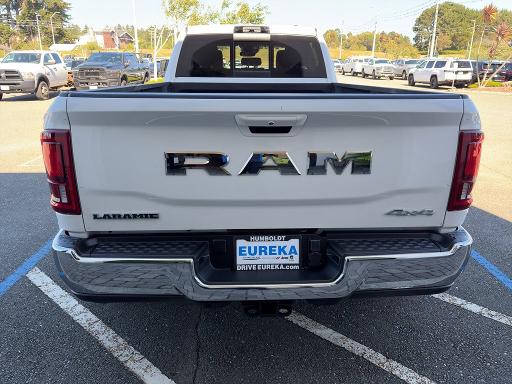 New 2026 RAM 3500 Laramie AWD/4WD image 21