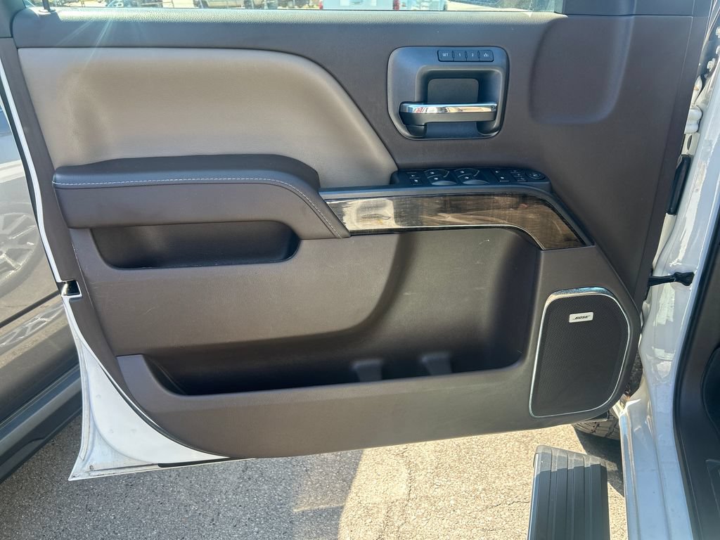 Used 2016 GMC Sierra 1500 Denali w/ Enhanced Driver Alert Package AWD/4WD image 12