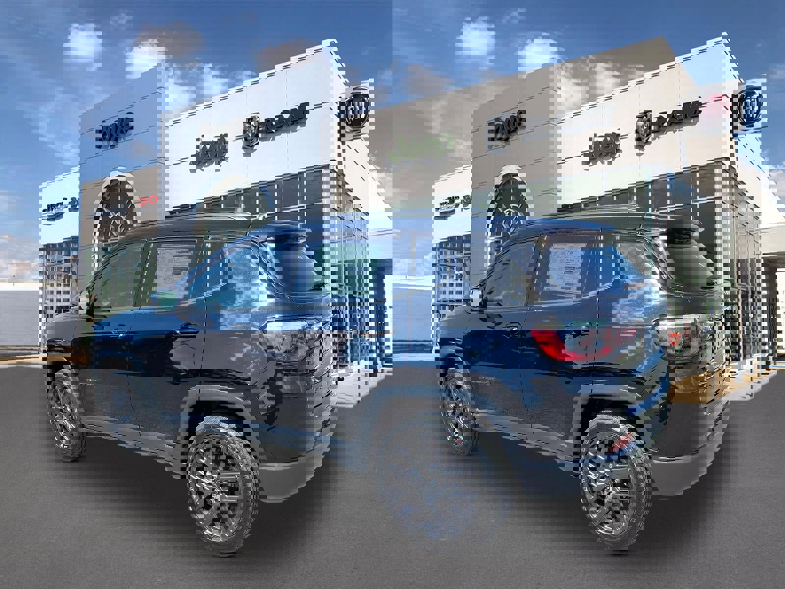 New 2026 Jeep Compass Latitude AWD/4WD image 3