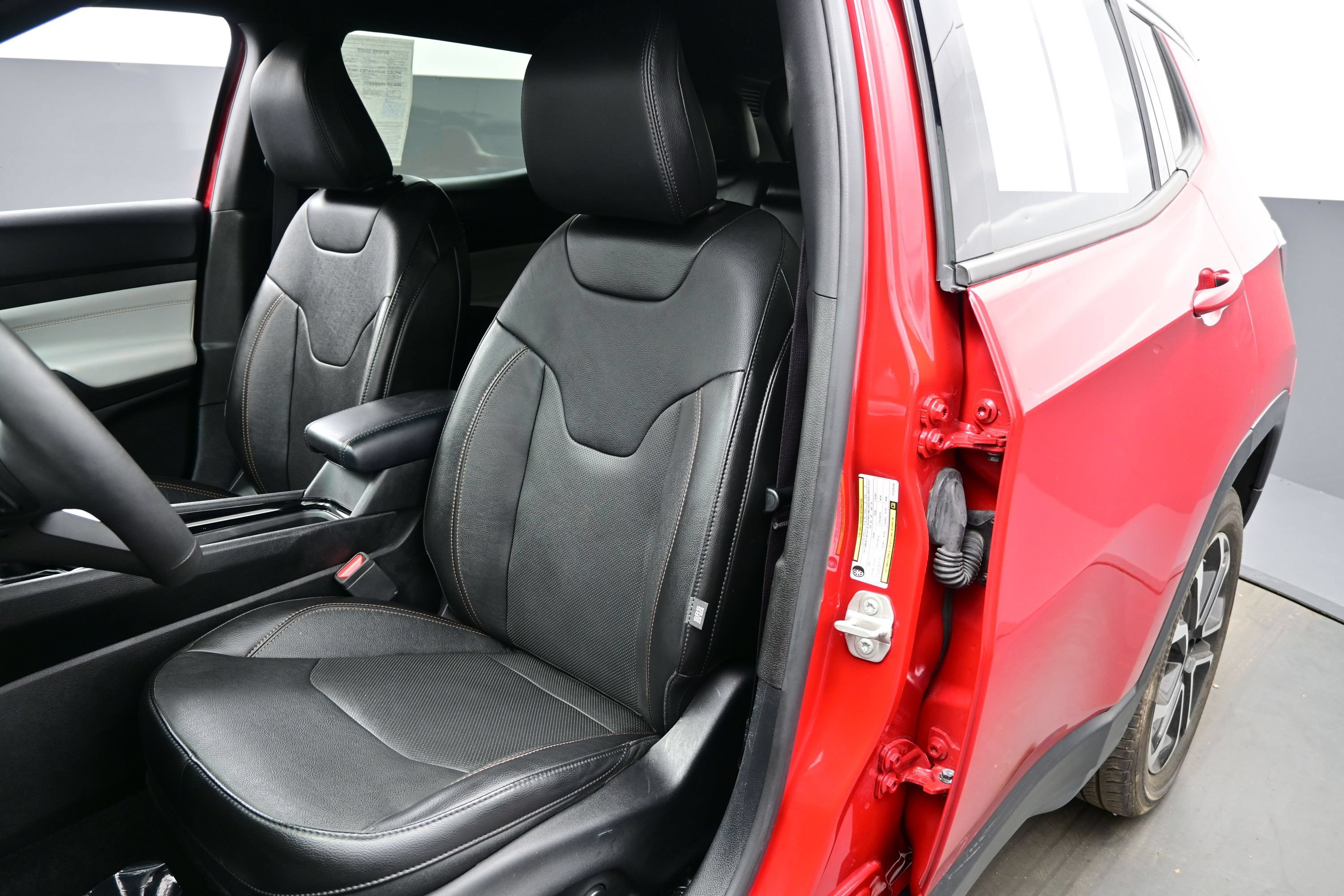 Used 2023 Jeep Compass Limited AWD/4WD image 15
