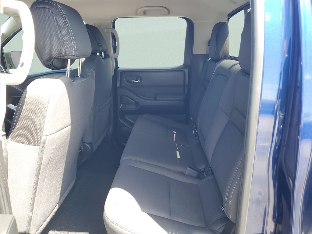 Used 2023 Nissan Frontier SV w/ SV Convenience Package image 9