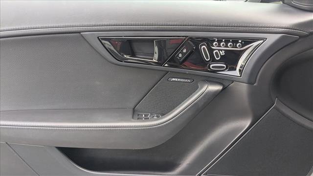 Used 2023 Jaguar F-TYPE R-Dynamic image 11