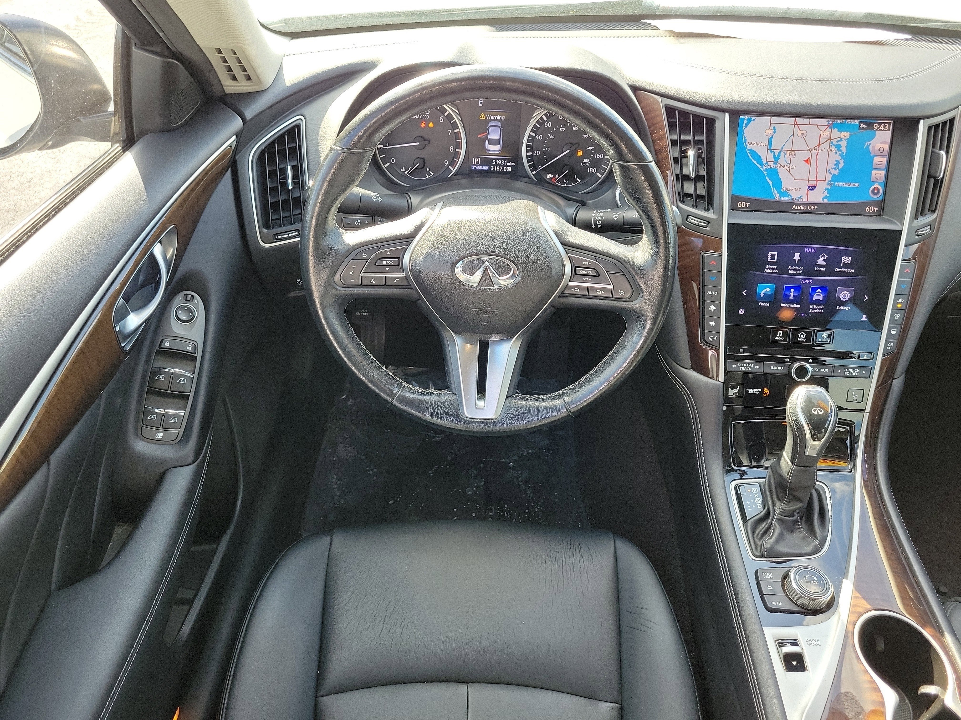 Used 2019 INFINITI Q50 Luxe w/ Essential Package (3.0T Luxe) image 13