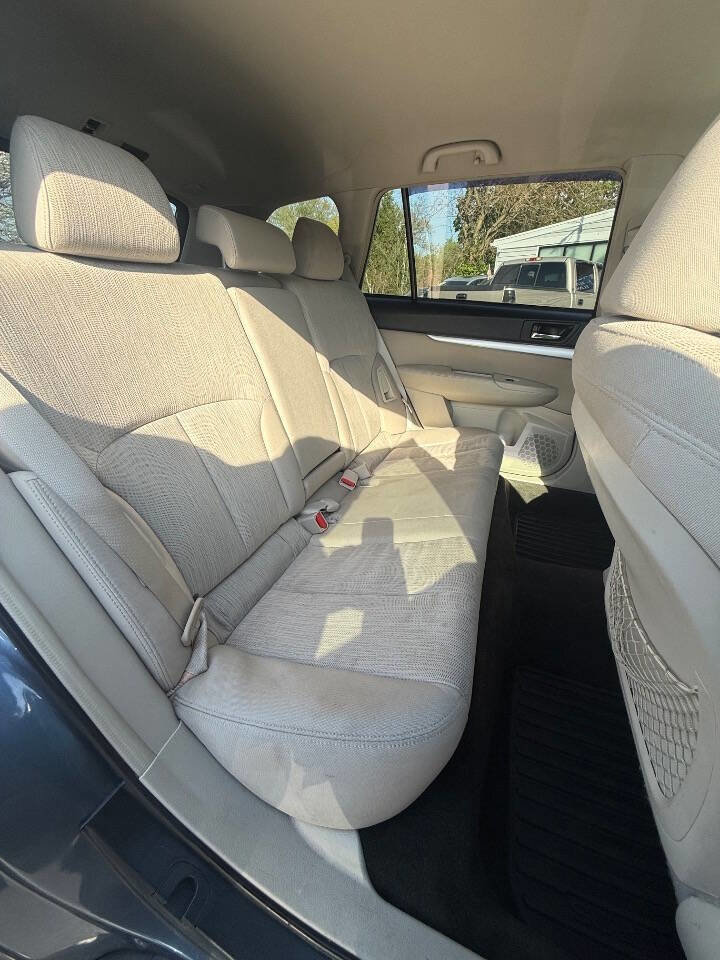 Used 2013 Subaru Outback 2.5i Premium AWD/4WD image 18