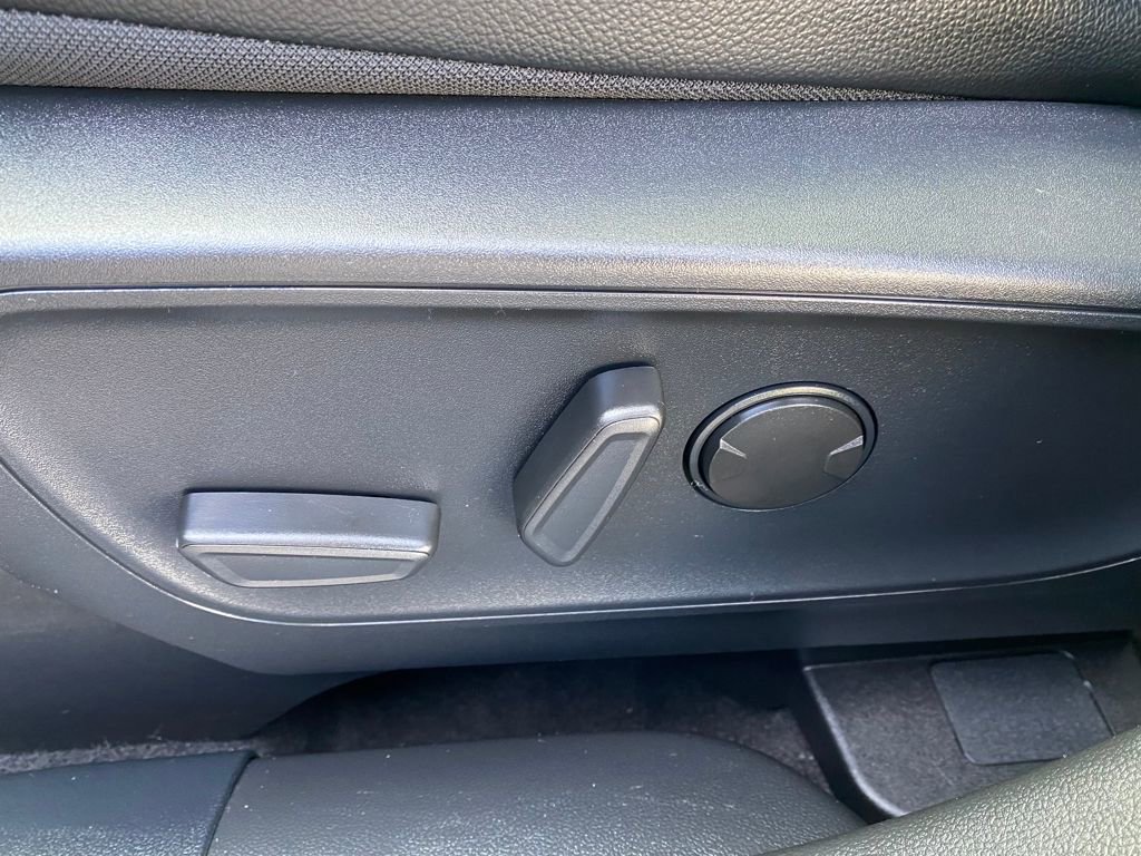 Used 2024 Ford Escape ST-Line Elite w/ Premium Technology Package image 13