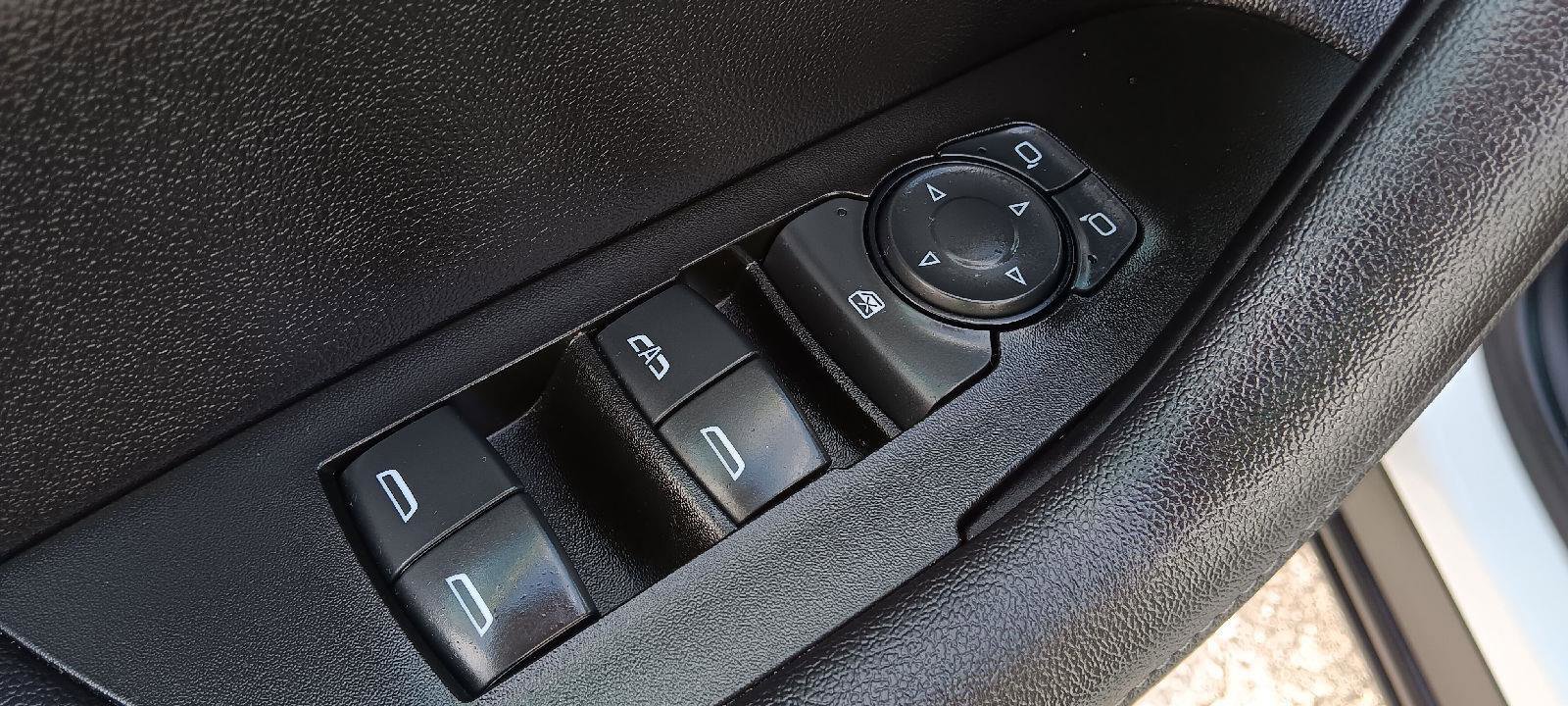 Used 2022 Chevrolet Blazer LT image 8