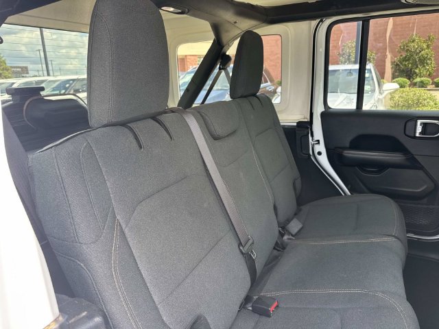 Used 2024 Jeep Wrangler Unlimited Sahara AWD/4WD image 13