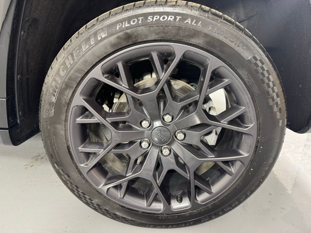 Used 2023 Jeep Grand Cherokee Summit image 28