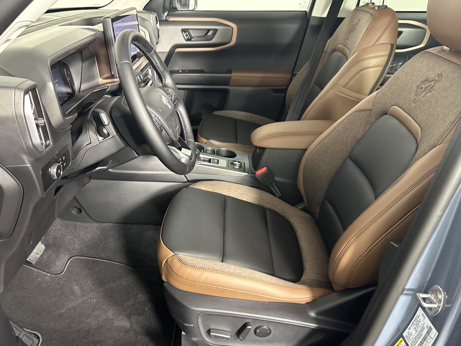 New 2026 Ford Bronco Sport Outer Banks w/ Outer Banks Tech Package+ AWD/4WD image 8