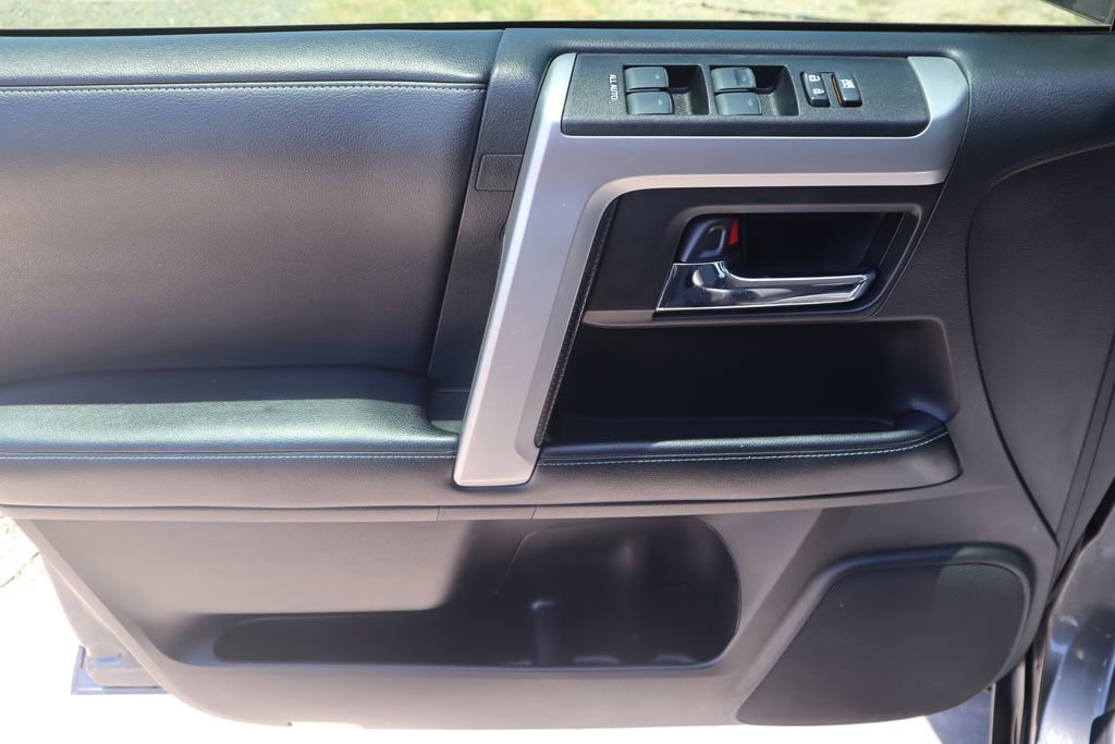 Used 2019 Toyota 4Runner SR5 Premium image 23