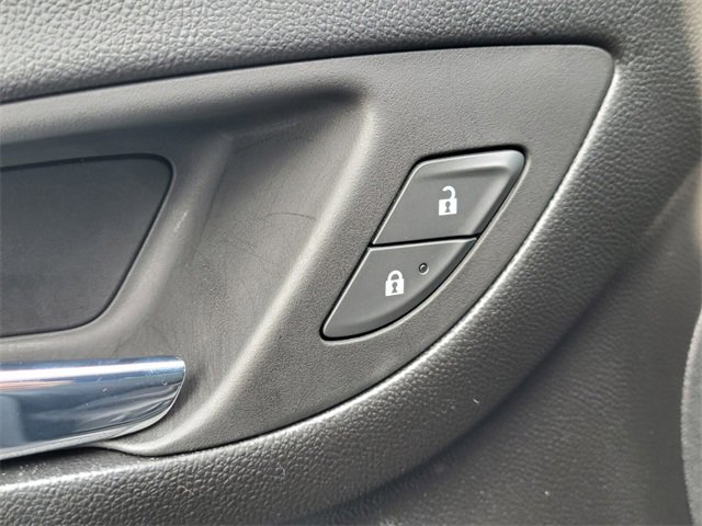 Used 2023 Chevrolet Equinox RS image 19